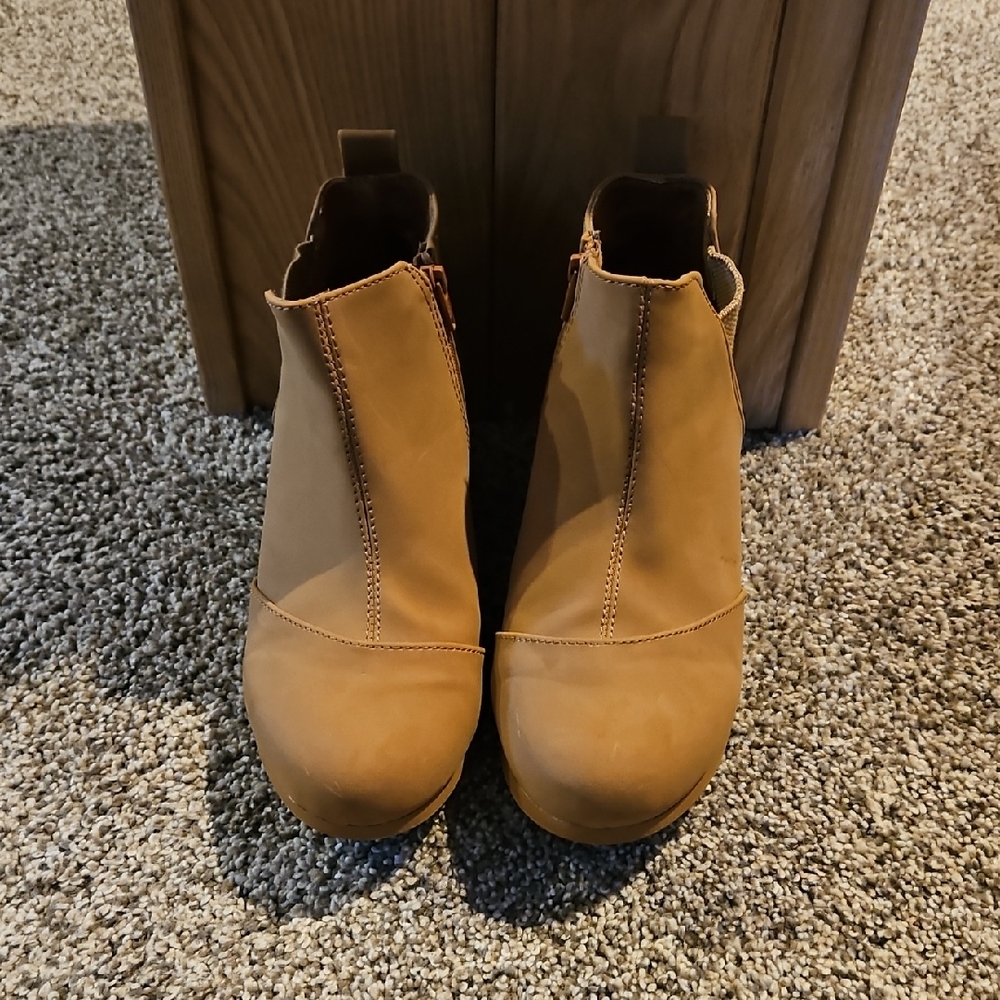 Toms Light Brown Ankle Booties